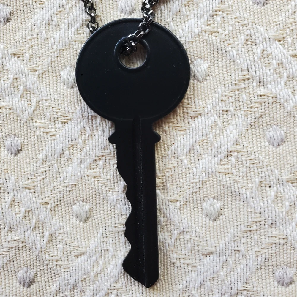 The Giving Keys Classic Key Necklace - Picture 3 of 5